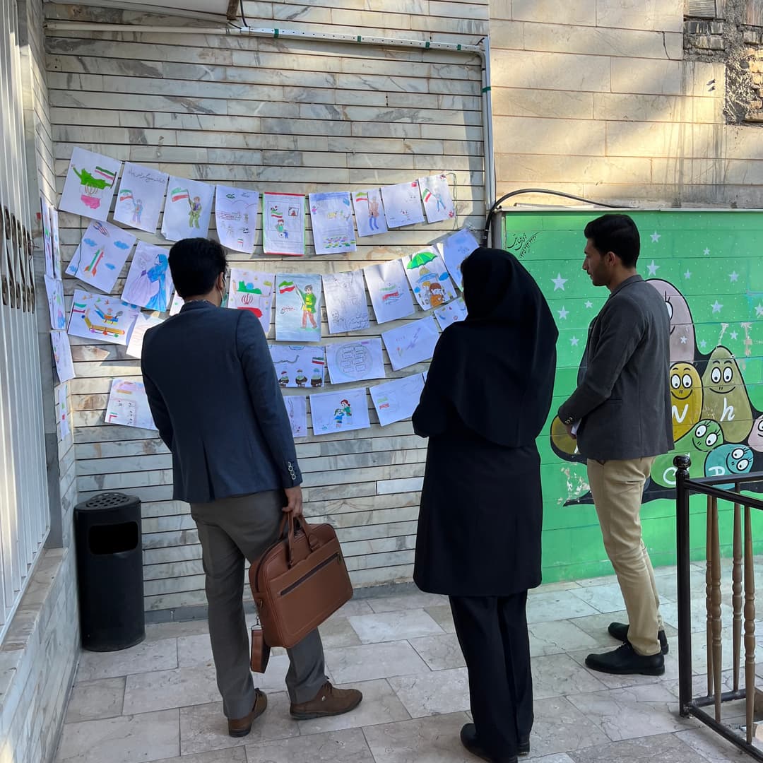 نمایشگاه نقاشی هفته بسیج